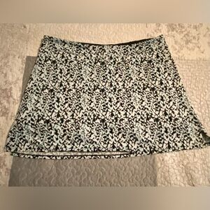 (S14) Tranquility XXL Black Green & White Floral Athletic Tennis Skort
